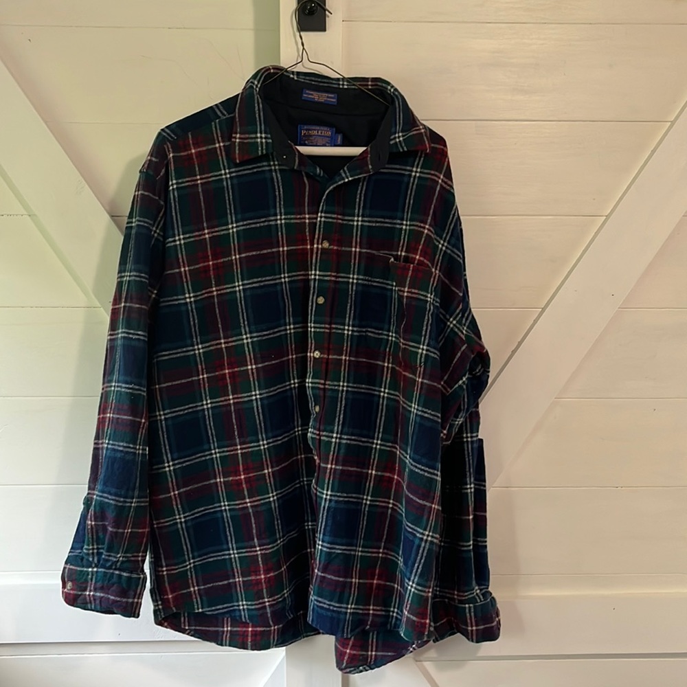 Vintage Pendleton men’s flannel